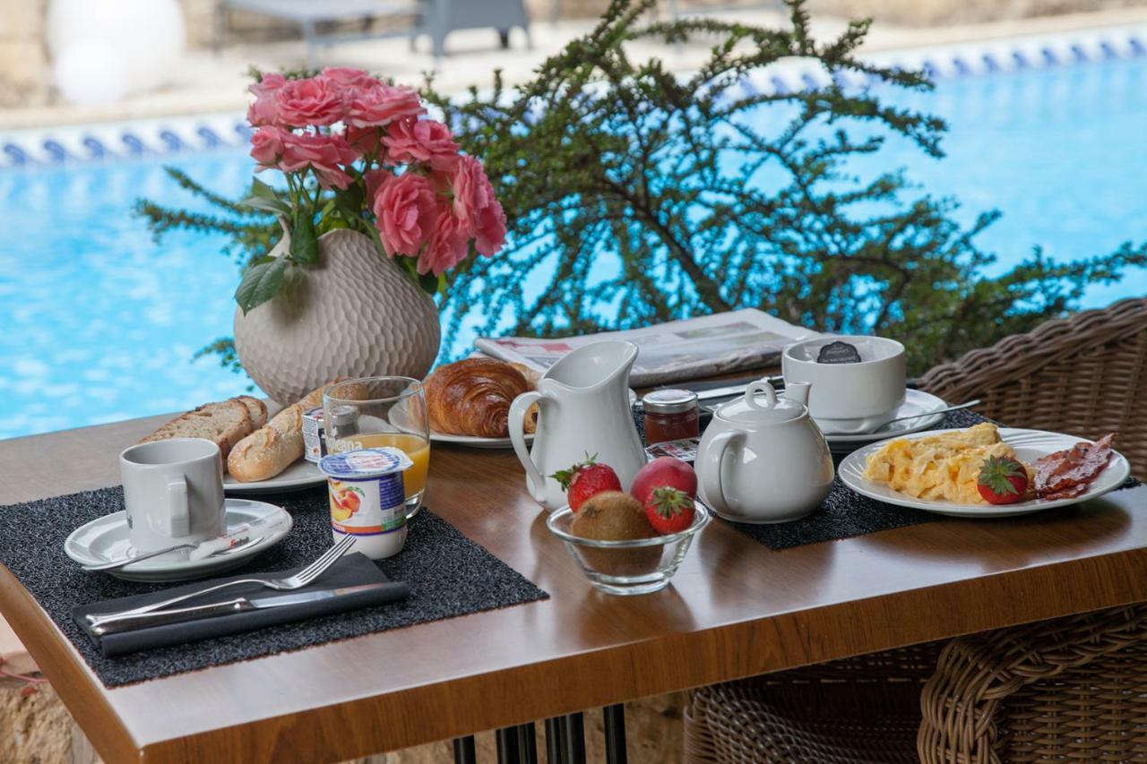 Hotel Le Relais Du Touron Carsac-Aillac Экстерьер фото